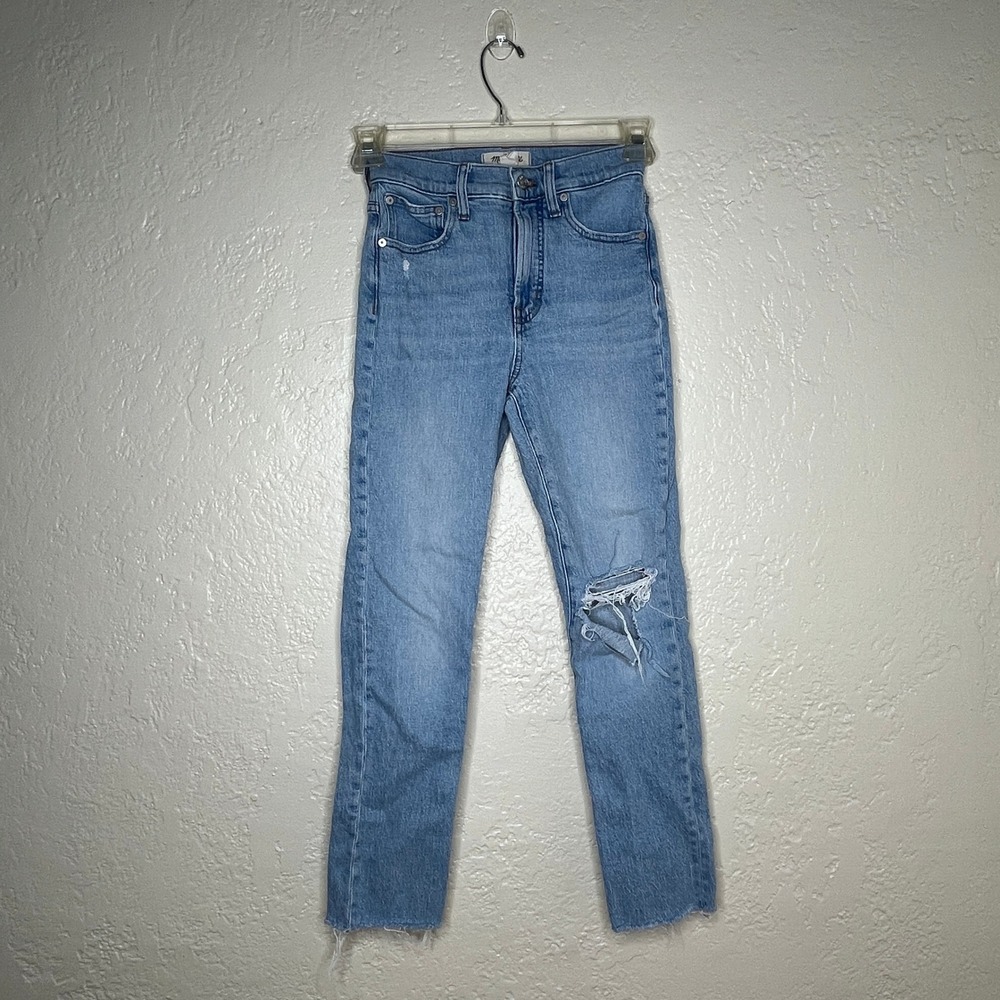 Madewell The Perfect Vintage Jean Light Wash Distressed Raw Hem DM5773 Size 24